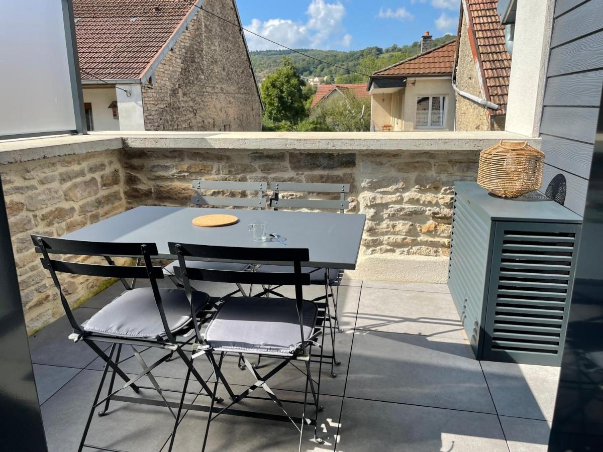 Apartamento LE BOIS DE MOINI-Calme-Terrasse-Parking- Chouzelot Exterior foto